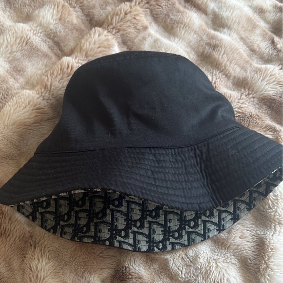 Vintage Dior bucket hat